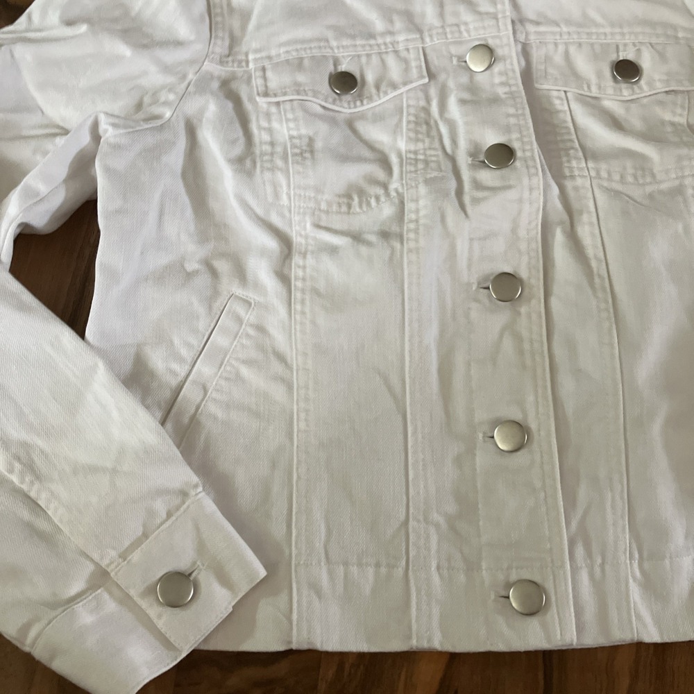 Christopher & Banks Small White Denim Trucker Jacket Cropped Minimalist Western - Picture 2 of 6